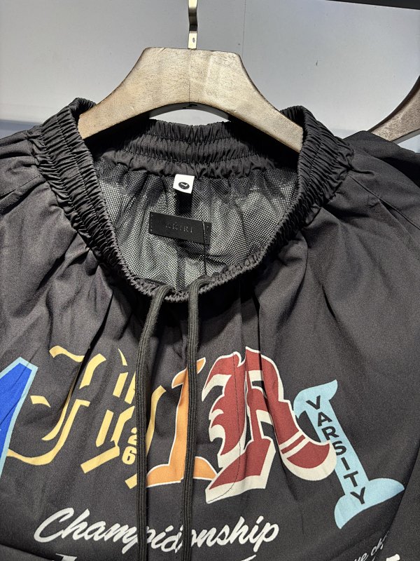 新款衣服P68 裤子P70 尺寸S M L XL