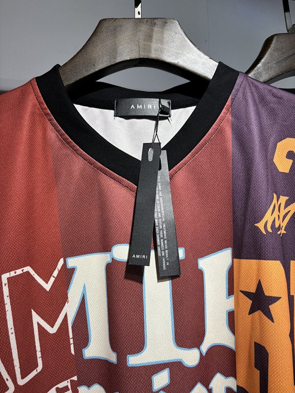 5016款P57 网料篮球V领 黑色 红色 S   M  L  XL