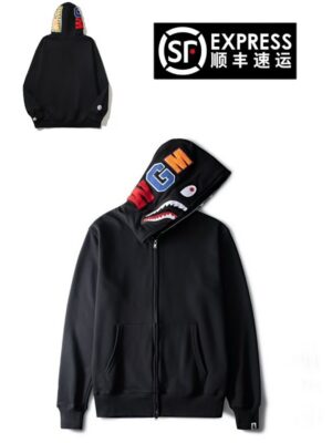 P110   6176 纯黑单帽
