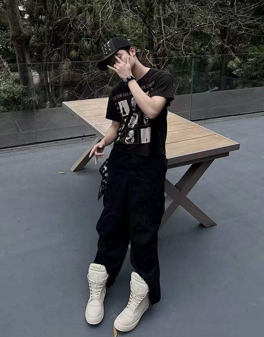 褪色黑 P53