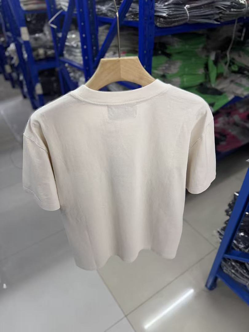 黑 白 P62