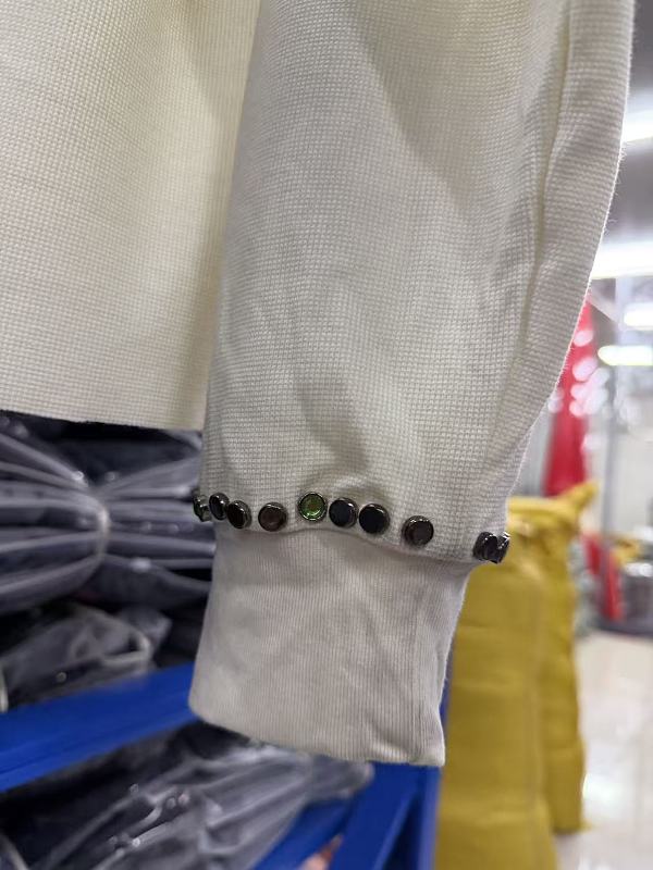 黑 白 P85