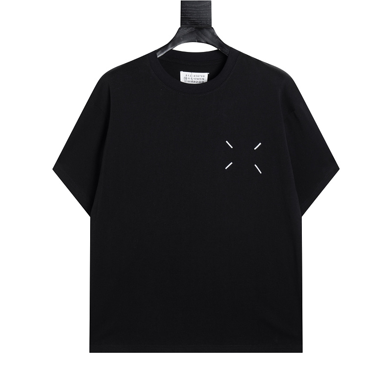 P57 黑色 白色 S/M/L/XL