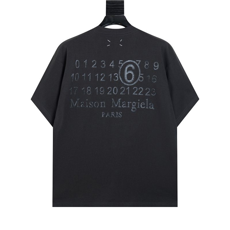 P57 黑色 白色 S/M/L/XL