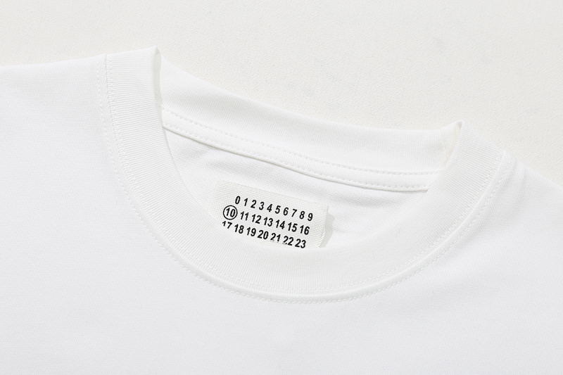 P57 黑色 白色 S-XL