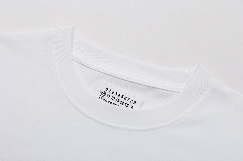P57 黑色 白色 S-XL