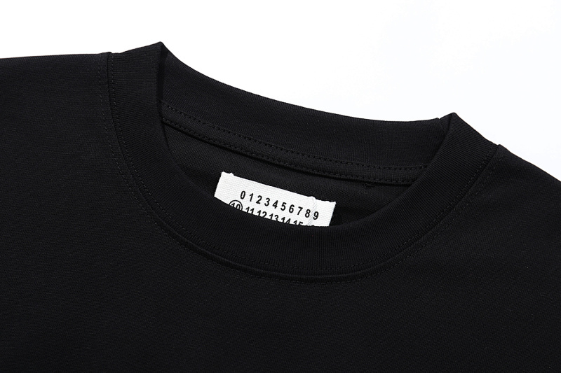 P57 黑色 白色 S-XL