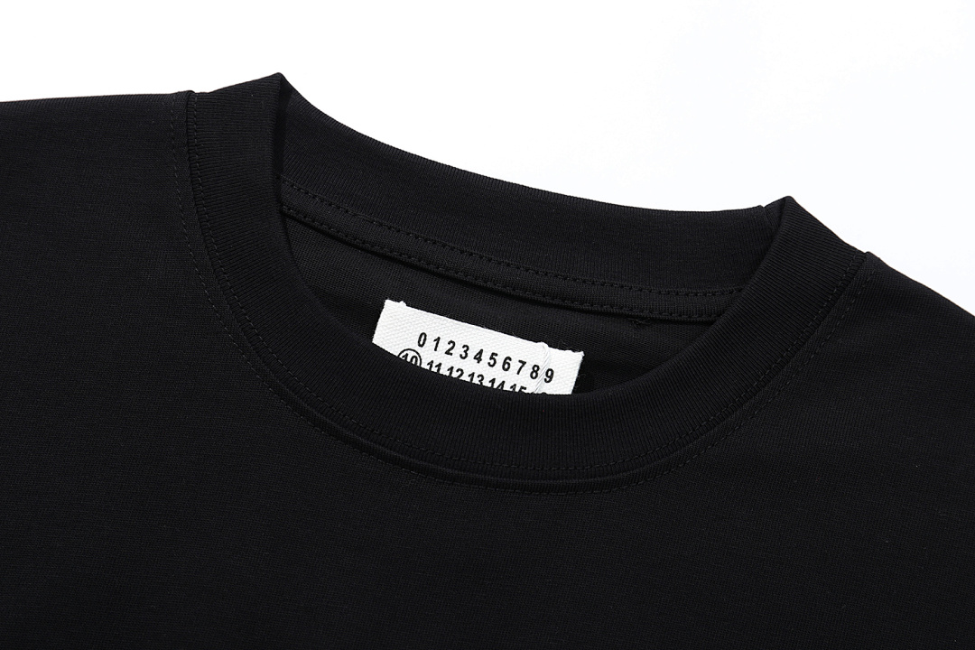 P57 黑色 白色 S-XL