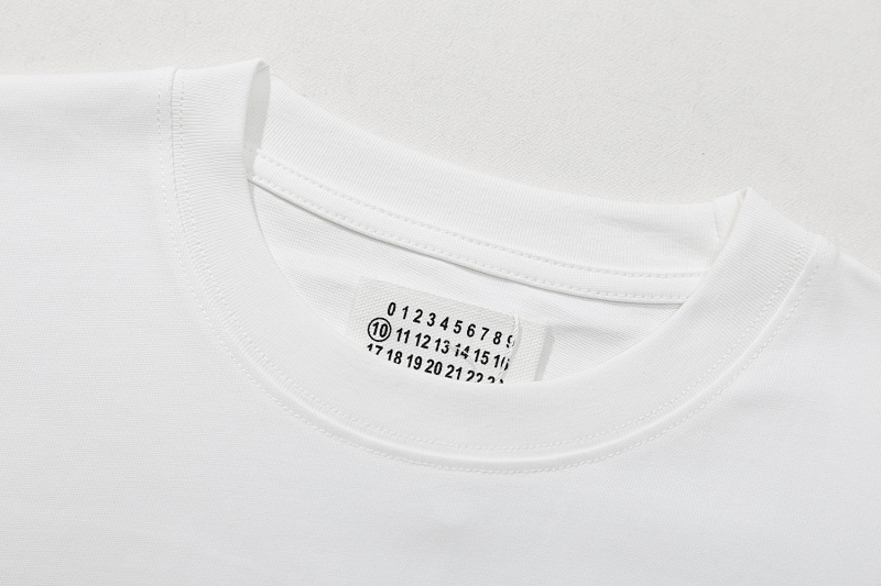 P57 黑色 白色 S-XL