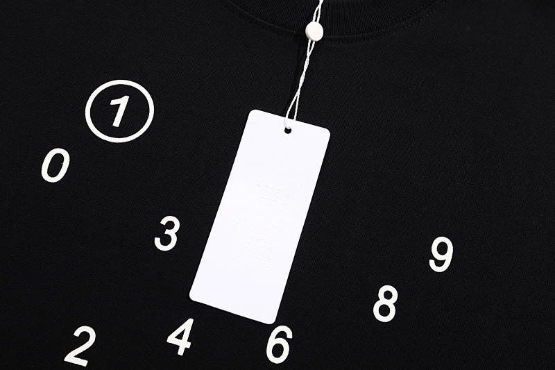 P57 黑色 白色 S-XL