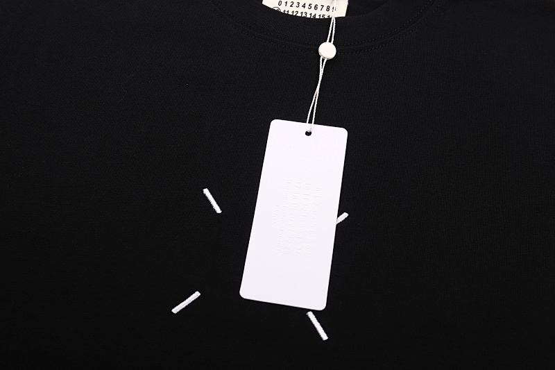 P57 黑色 白色 S-XL