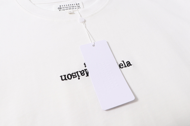 P57 黑色 白色 刺绣 S-XL