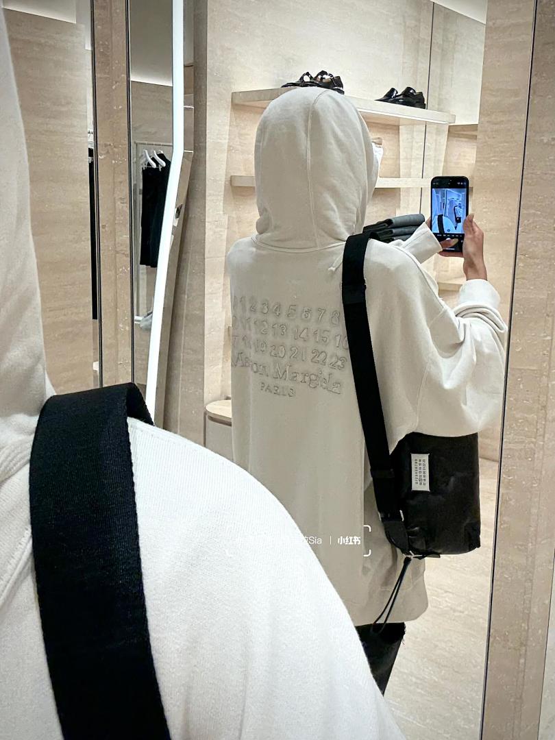 P125