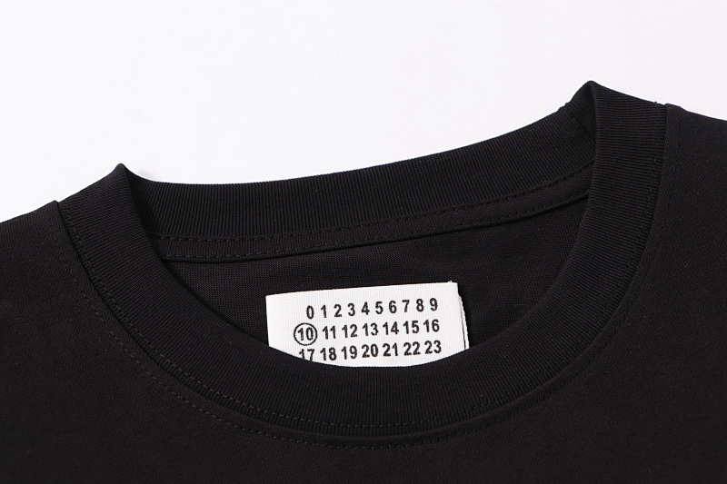 P57 黑色 白色 S/M/L/XL