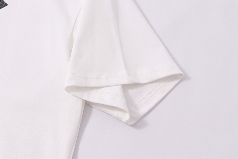 P57 黑色 白色 S/M/L/XL