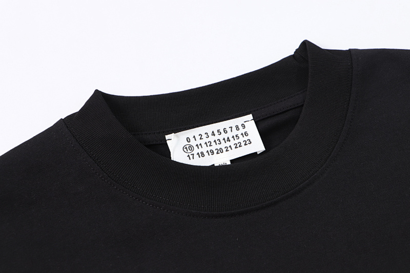 P72 黑色 白色 S/M/L/XL 长袖T