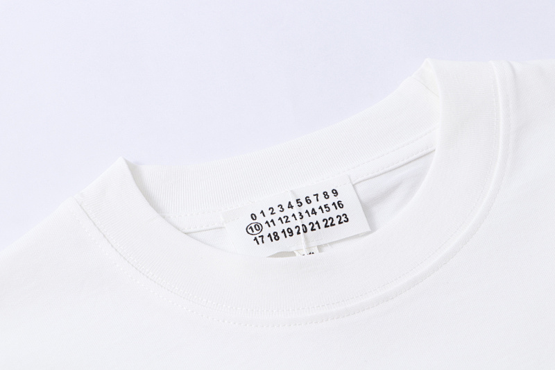 P72 黑色 白色 S/M/L/XL 长袖T