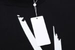 P72 黑色 白色 S/M/L/XL 长袖T