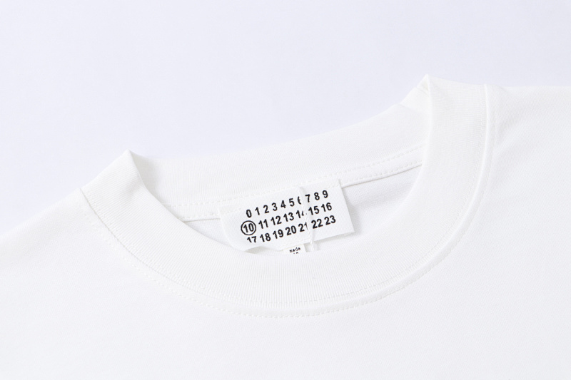 P72 黑色 白色 S/M/L/XL 长袖T