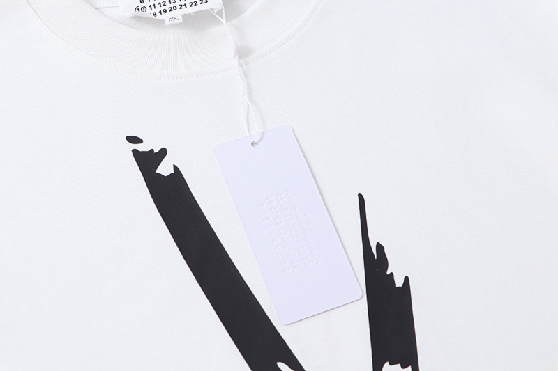 P72 黑色 白色 S/M/L/XL 长袖T