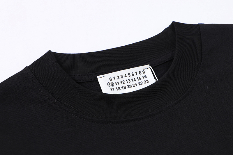 P72 黑色 白色 S/M/L/XL 长袖T