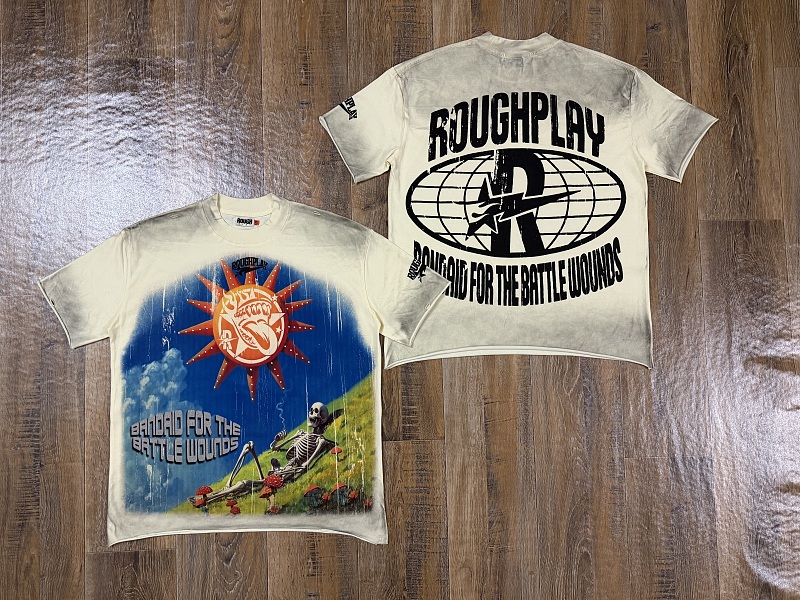 编号517    批70  RoughPlay Champion T-Shirt 2026美国洛杉矶最新街头潮牌白墨直喷烫钻洗水做旧短袖T恤 码数：S  M  L  XL