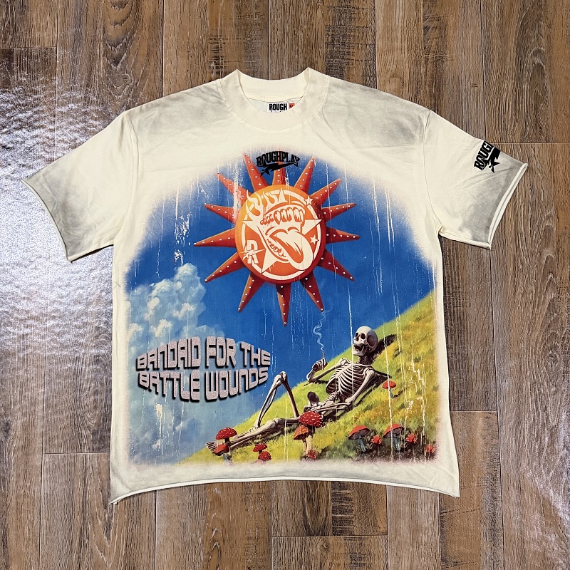 编号517    批70  RoughPlay Champion T-Shirt 2026美国洛杉矶最新街头潮牌白墨直喷烫钻洗水做旧短袖T恤 码数：S  M  L  XL