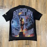 编号516    批72   RoughPlay Champion T-Shirt 2026美国洛杉矶最新街头潮牌白墨直喷烫钻洗水做旧短袖T恤 码数：S  M  L  XL