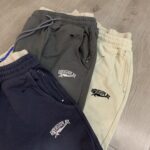 R122# P120 RoughPlay Double SweatPants2026最新欧美潮牌烫钻绣花纯棉休闲长裤卫裤