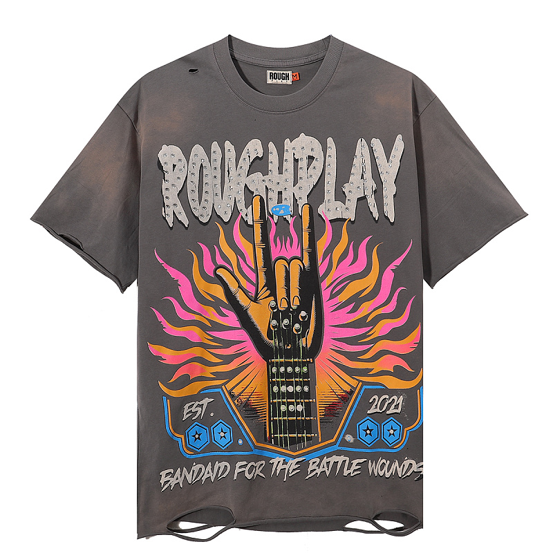 编号R065，批67，RoughPlay Rock手势吉他印花烫钻设计破洞做旧洗水短袖T恤