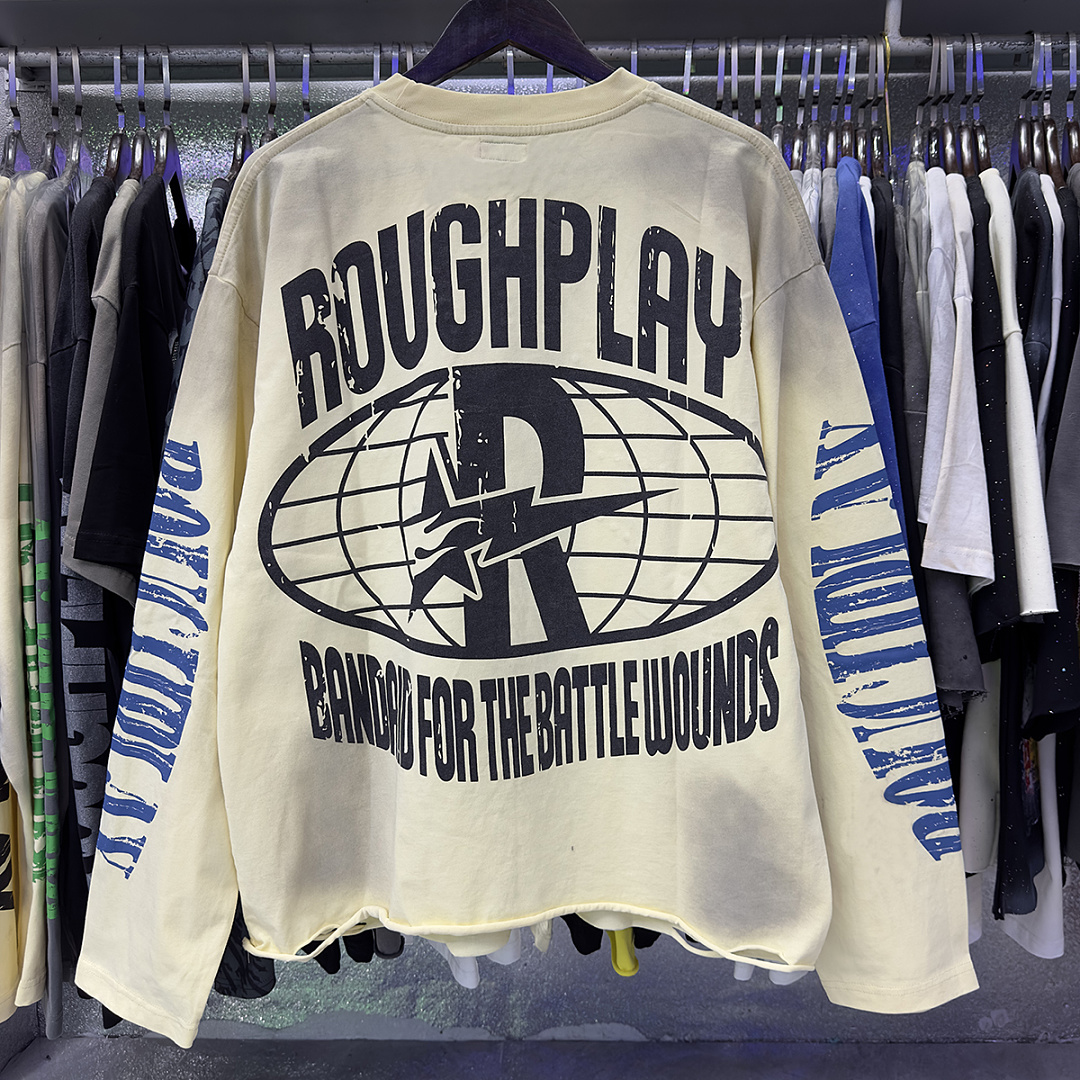 批80，编号R526，RoughPlay🩹SunShower Long Sleeve烫钻设计