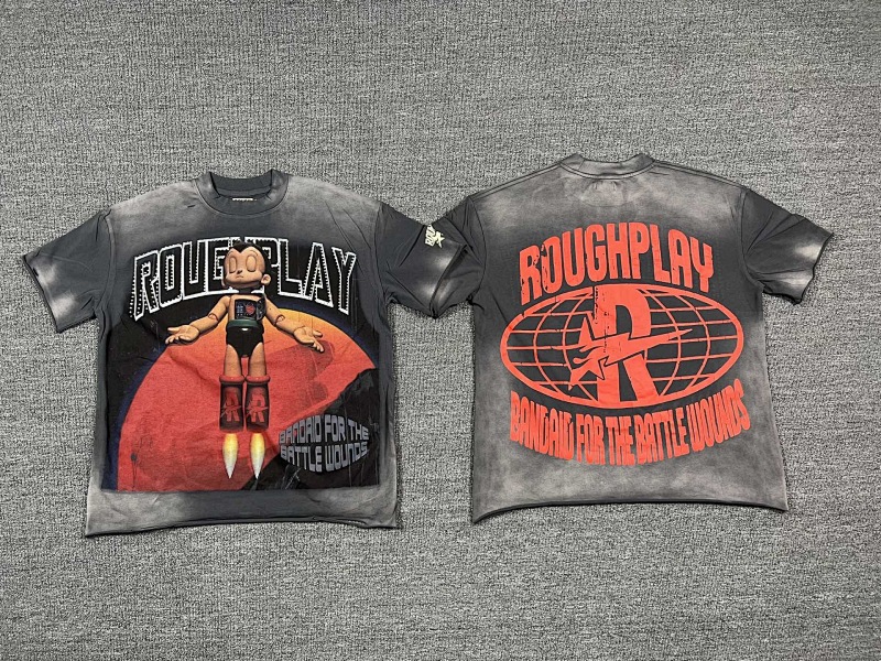 编号515    批67  RoughPlay Champion T-Shirt 2026美国洛杉矶最新街头潮牌白墨直喷烫钻洗水做旧短袖T恤 码数：S  M  L  XL