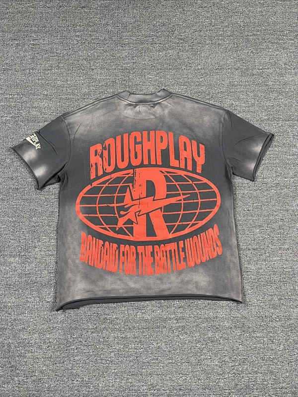 编号515    批67  RoughPlay Champion T-Shirt 2026美国洛杉矶最新街头潮牌白墨直喷烫钻洗水做旧短袖T恤 码数：S  M  L  XL