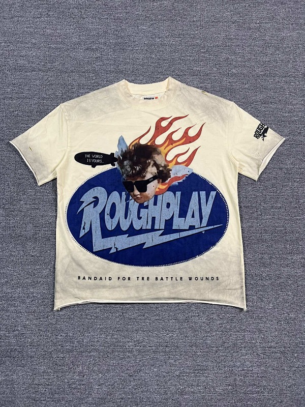 编号511    批67   RoughPlay Champion T-Shirt 2026美国洛杉矶最新街头潮牌白墨直喷烫钻洗水做旧短袖T恤 码数：S  M  L  XL