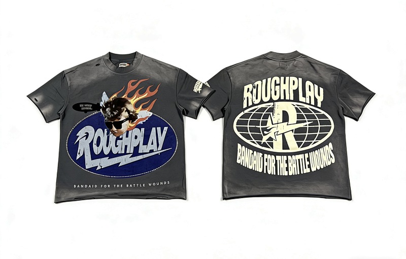 编号511    批67   RoughPlay Champion T-Shirt 2026美国洛杉矶最新街头潮牌白墨直喷烫钻洗水做旧短袖T恤 码数：S  M  L  XL