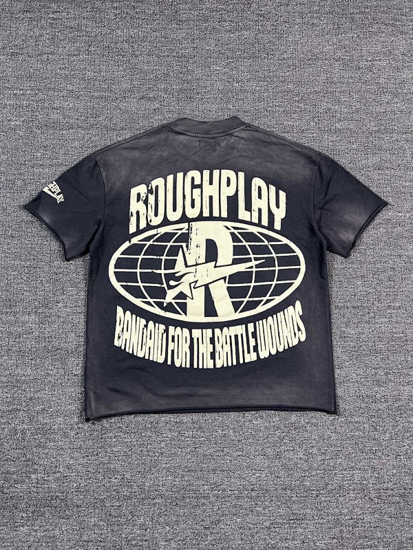 编号511    批67   RoughPlay Champion T-Shirt 2026美国洛杉矶最新街头潮牌白墨直喷烫钻洗水做旧短袖T恤 码数：S  M  L  XL