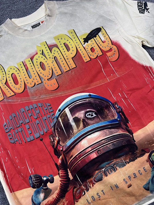 编号506    批67   RoughPlay Champion T-Shirt 2026美国洛杉矶最新街头潮牌白墨直喷烫钻洗水做旧短袖T恤 码数：S  M  L  XL