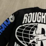 R118# P83 Rough Play Skull Shock Long Sleeve白墨直喷烫钻拼接时尚长袖T恤