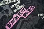R806# P68 RoughPlay Tour Sleeveless T-Shirt 街头潮牌时尚街头破洞烫钻短袖T恤