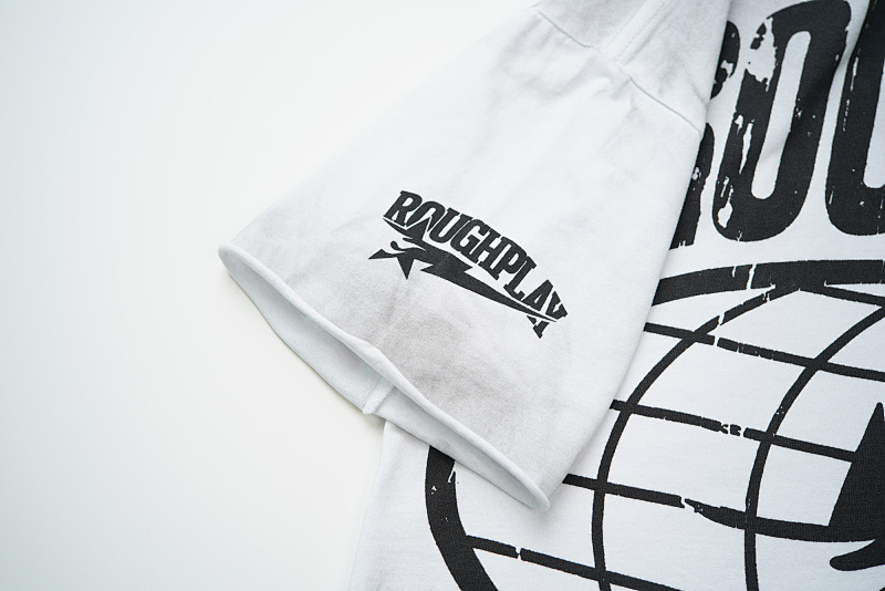yupoo_42060_e9d2fdb8.jpg R505# P72 RoughPlay NYC T-Shirt 洗水做旧白色破洞大幅闪亮带钻短袖T恤