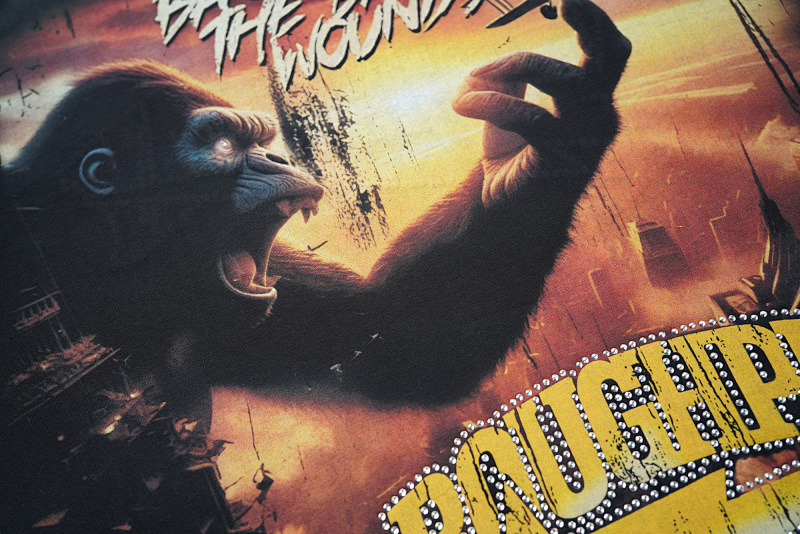 R112# P75 RoughPlay Gorilla T-Shirt 前后白墨直喷透气时尚带钻短袖T恤