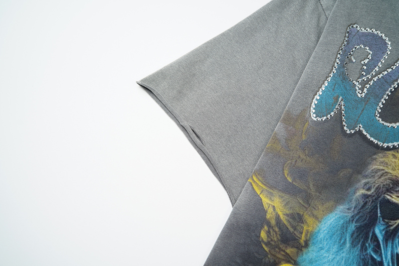 yupoo_42160_8d1447da.jpg R108# P70 RoughPlay RockOut T-Shirt白墨直喷纯棉洗水烫钻短袖T恤
