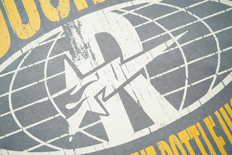yupoo_42160_b5c996f1.jpg R108# P70 RoughPlay RockOut T-Shirt白墨直喷纯棉洗水烫钻短袖T恤