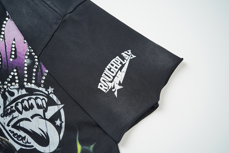 R105#P70  RoughPlay Dirt Nap T-Shirt 欧美潮牌拼接做旧破洞烫钻短袖T恤