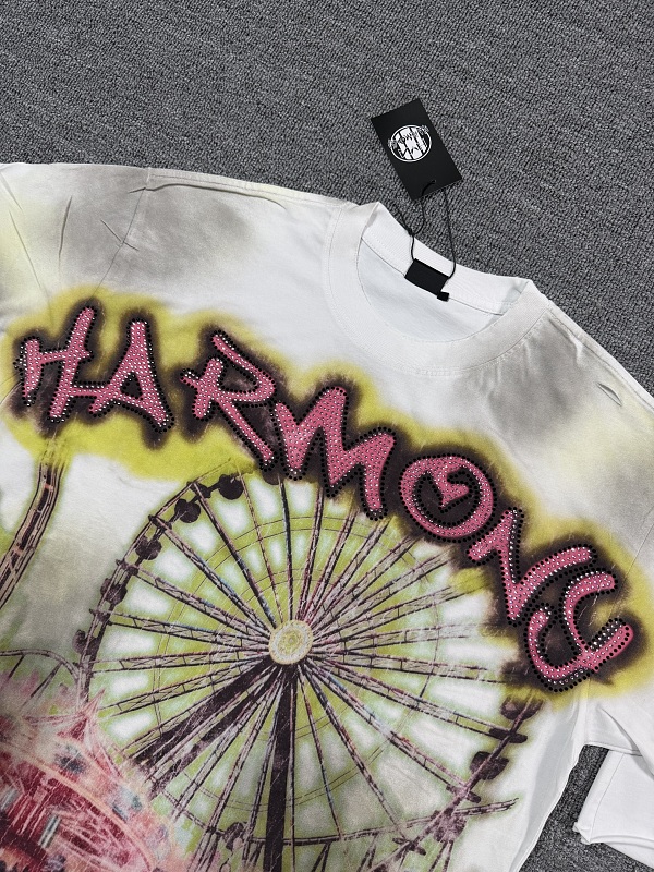 编号119 #P77 HARMONY New Age T-shirt 2026ss欧美最新潮牌白墨直喷烫钻马骝洗水磨破做旧短袖T恤 码数：S  M  L  XL