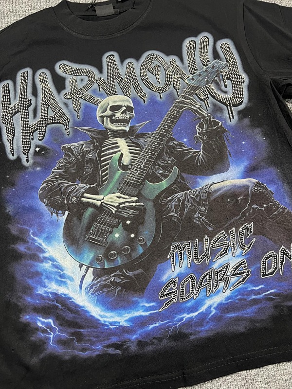 编号105 #P63 HARMONY New Age T-shirt 2026ss欧美最新潮牌白墨直喷烫钻洗水短袖T恤 码数：S  M  L  XL