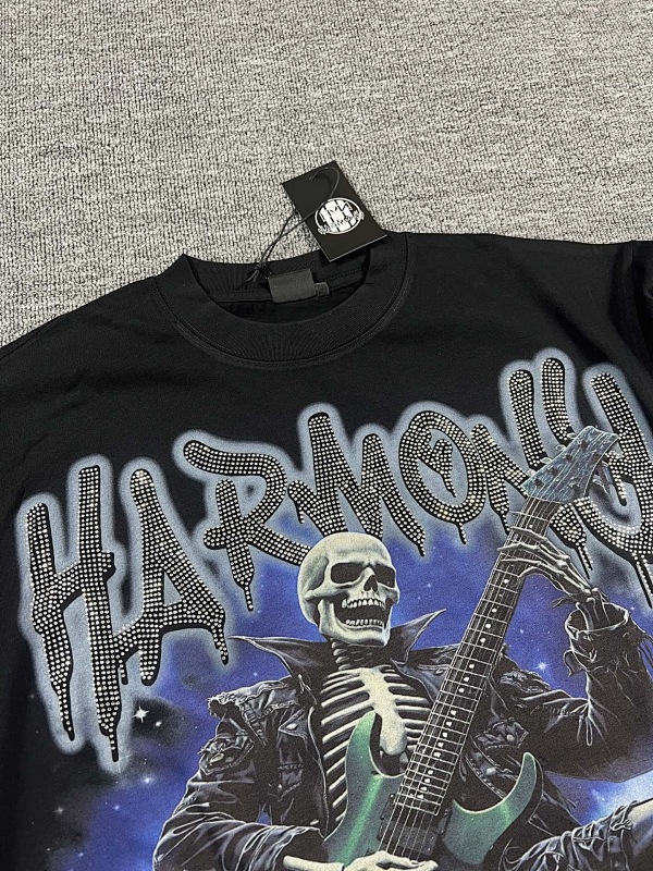 编号105 #P63 HARMONY New Age T-shirt 2026ss欧美最新潮牌白墨直喷烫钻洗水短袖T恤 码数：S  M  L  XL