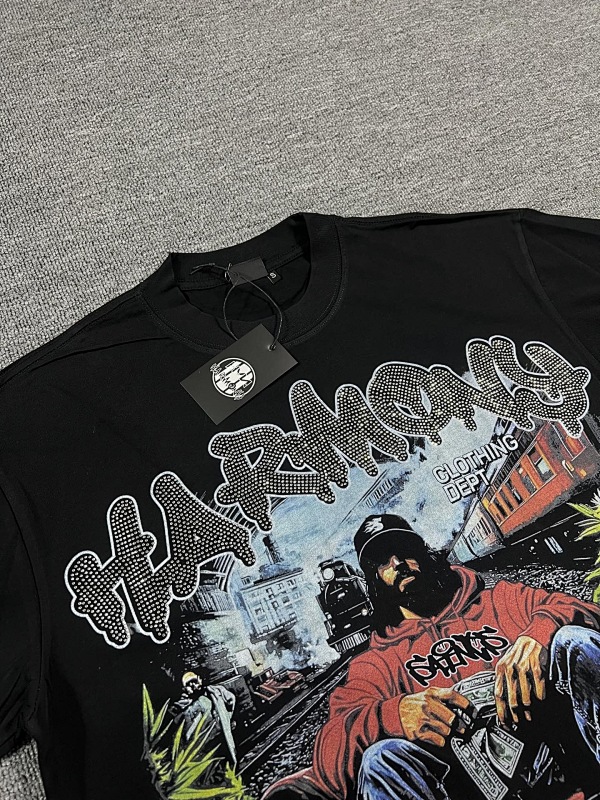 编号109 #P63 HARMONY New Age T-shirt 2026ss欧美最新潮牌白墨直喷烫钻洗水短袖T恤 码数：S  M  L  XL
