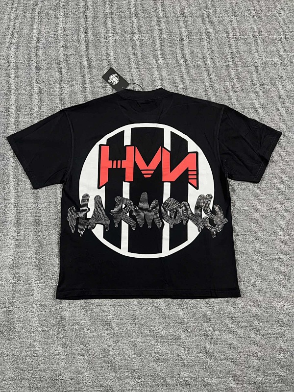 编号109 #P63 HARMONY New Age T-shirt 2026ss欧美最新潮牌白墨直喷烫钻洗水短袖T恤 码数：S  M  L  XL