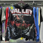 编号VA551，美潮Vale Valley Sport Dept骑士印花洗水泥印做旧连帽衫拉链开衫